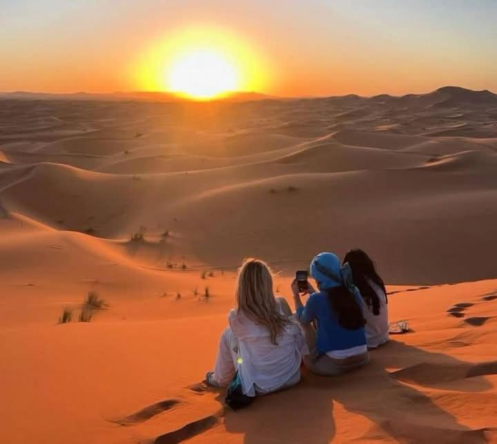 Bivouac Camel Trips 호텔 메르주가 외부 사진